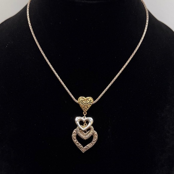 Jewelry - Silver heart pendant necklace with two interlocking hearts